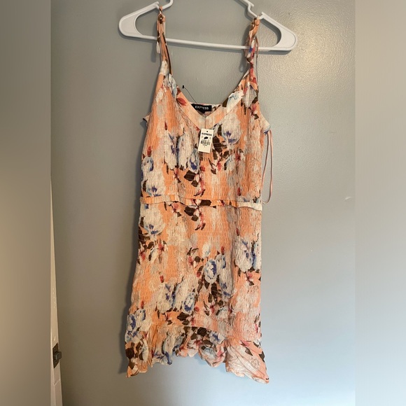 NWT Express Floral Mini Dress - Picture 1 of 2